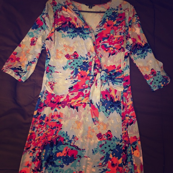 Beautiful Colored Dress - Picture 1 of 1